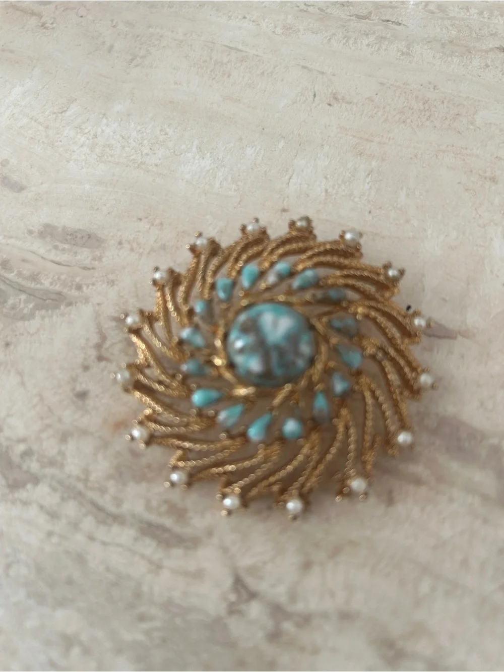 Vintage 1970’s Sarah Coventry gold tone brooch turquoise colored stones